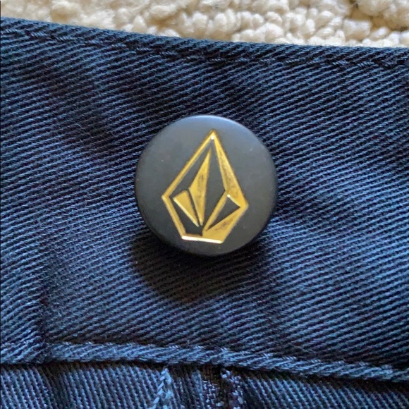 Volcom Shorts - Picture 8 of 8